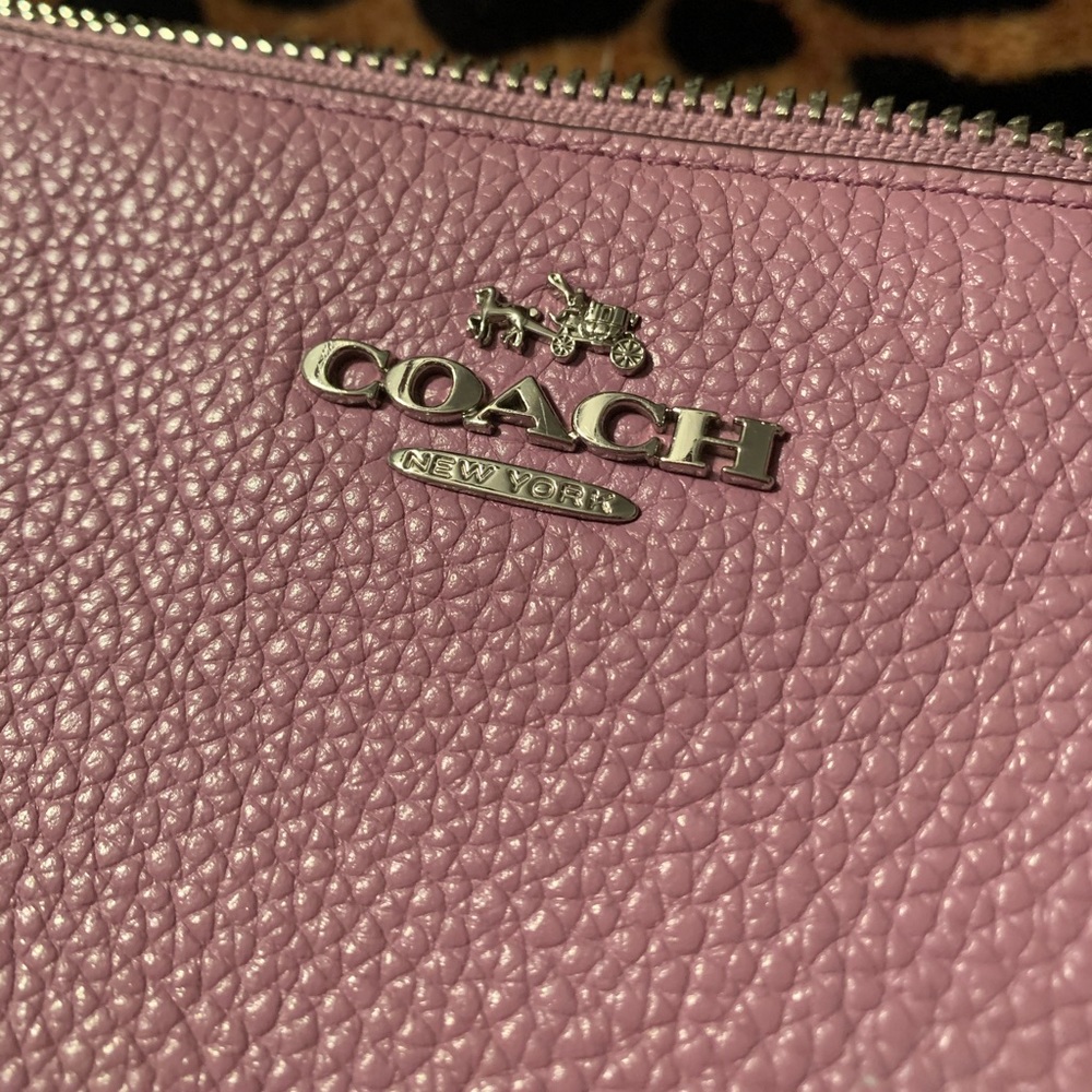 Coach Bag - Picture 3 of 5